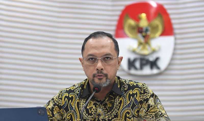 KPK Panggil Mantan Gubernur Kaltim Awang Faroek Ishak