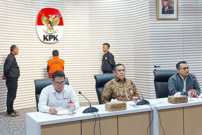 KPK Tahan Wali Kota Bima