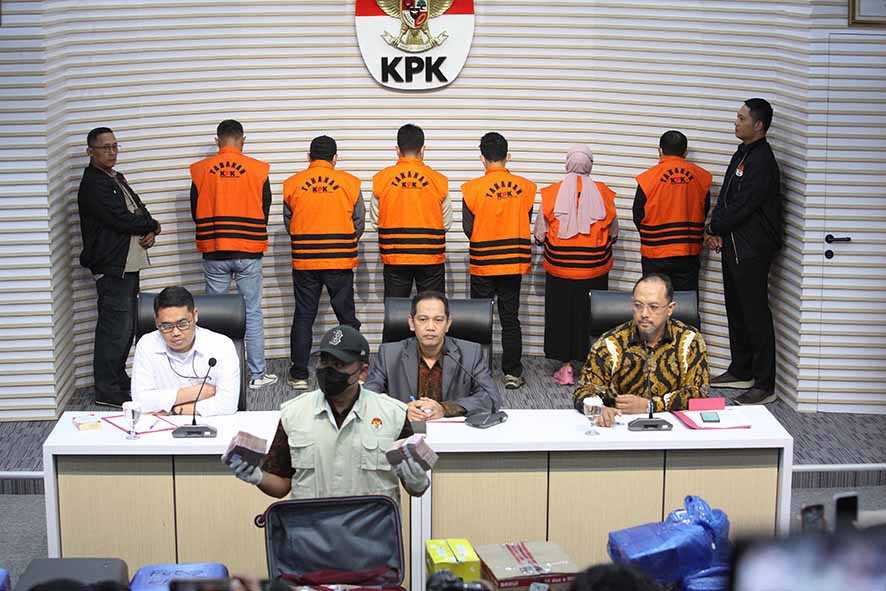 KPK Tetapkan Gubernur  Kalimantan Selatan Tersangka