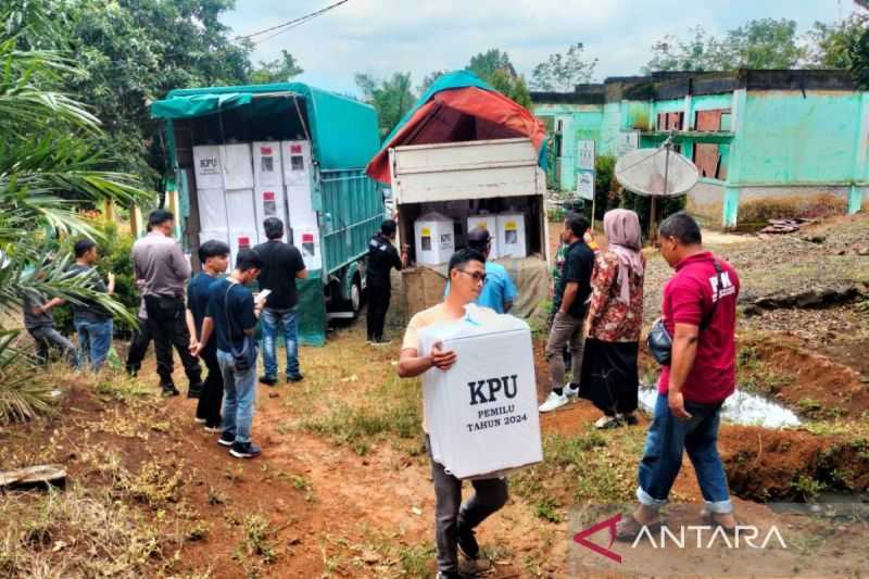 KPU Siap Angkut Logistik Pemilu ke TPS yang Sulit Dijangkau di Kabupaten Rejang Lebong