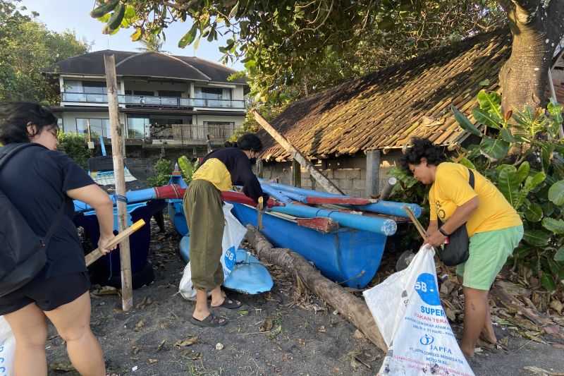 Kreatif, Komunitas di Bali Ajak Wisatawan Isi Petisi Dukung Pelestarian Alam