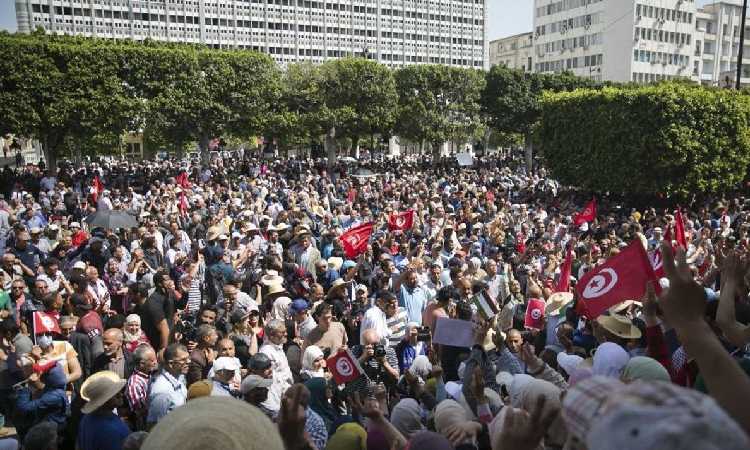 Krisis Melanda! Warga Tunisia Unjuk Rasa Protes Harga Pangan Selangit