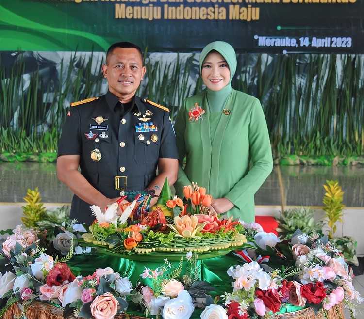 KSAD Minta Persit Terus Berkarya untuk Mewujudkan Keluarga Indonesia yang Tangguh