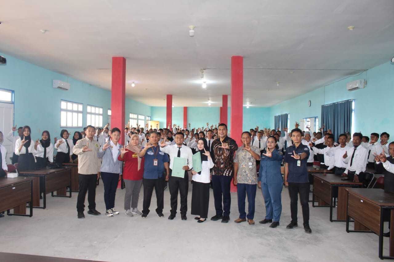 KSOP Ketapang dan Poltekpel Banten Gelar Diklat Pemberdayaan Masyarakat di SMKN 2 Ketapang