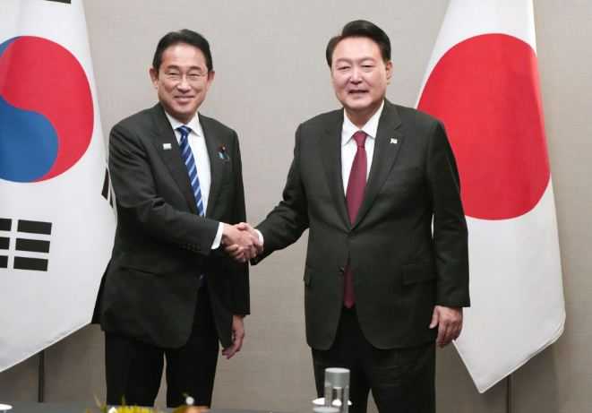 KTT APEC, Korsel dan Jepang Sepakat Tingkatkan Hubungan