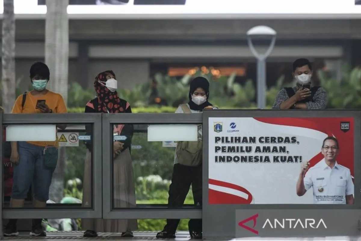 Kualitas Udara Jakarta Terburuk Ketiga di Dunia, Warga Dimbau Pakai Masker