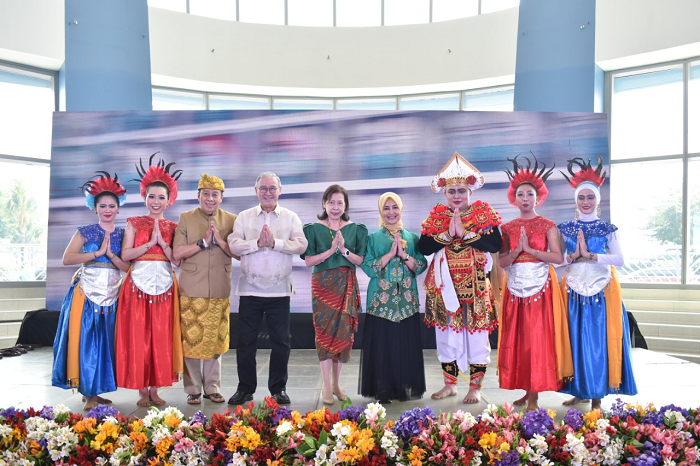 Kuliner dan Tarian Indonesia Semarakkan International Mini Bazaar dan Asean Food Festival di Filipina