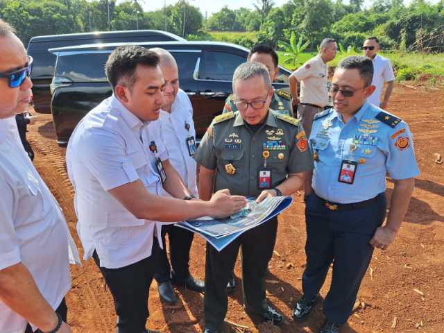 Kunjungan Kerja Direktorat Jenderal Potensi Pertahanan ke area Republik Indonesia di fasilitas industri pertahanan Subang 2