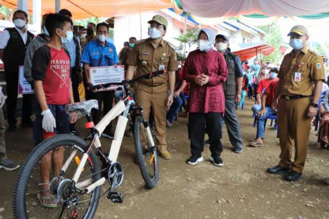 Kunjungan kerja mensos di Kalsel 5