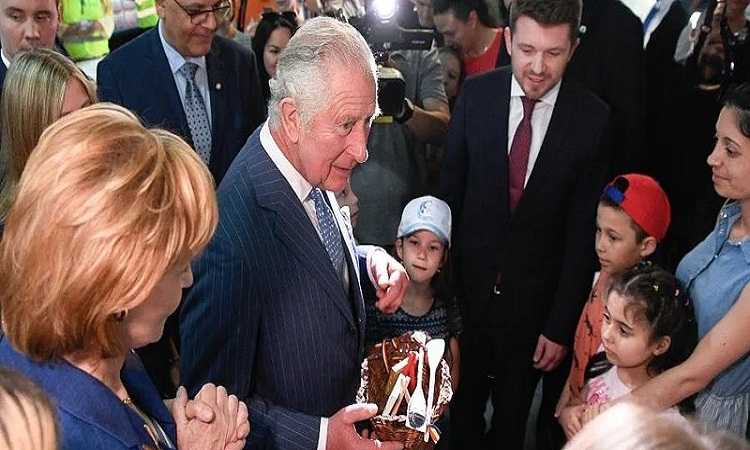 Kunjungi Kamp Pengungsi Ukraina, Pangeran Charles: Saya Sangat Mengagumi Orang-orang Ukraina