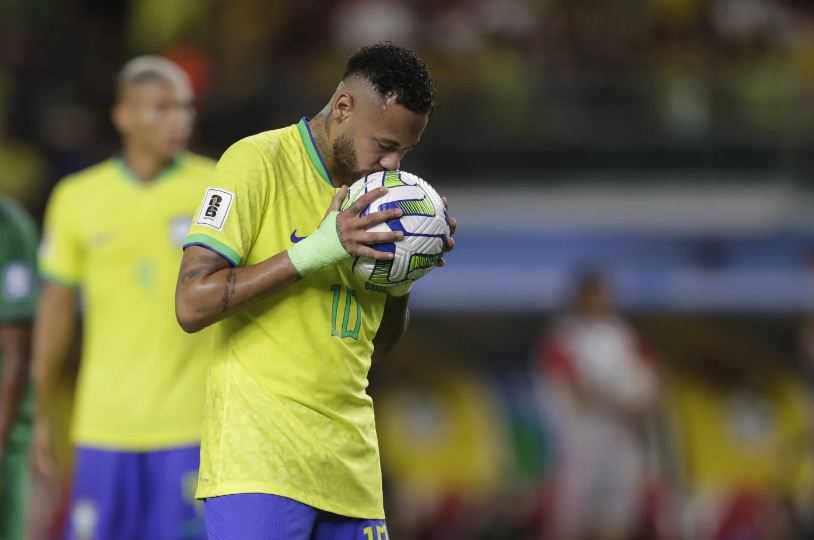 Lampaui Pele, Neymar Jadi 'Top Goal Scorer' Sepanjang Masa di Brazil