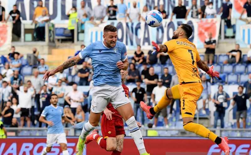 Lazio Banderol Sergej Milinkovic-Savic Rp1,2 Triliun