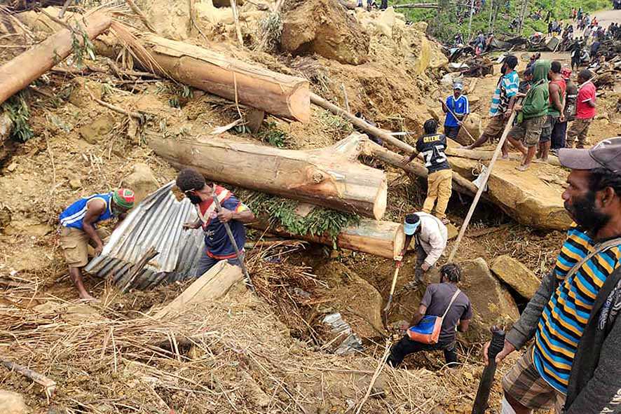 Lebih dari 2.000 Orang Terkubur Longsor di PNG
