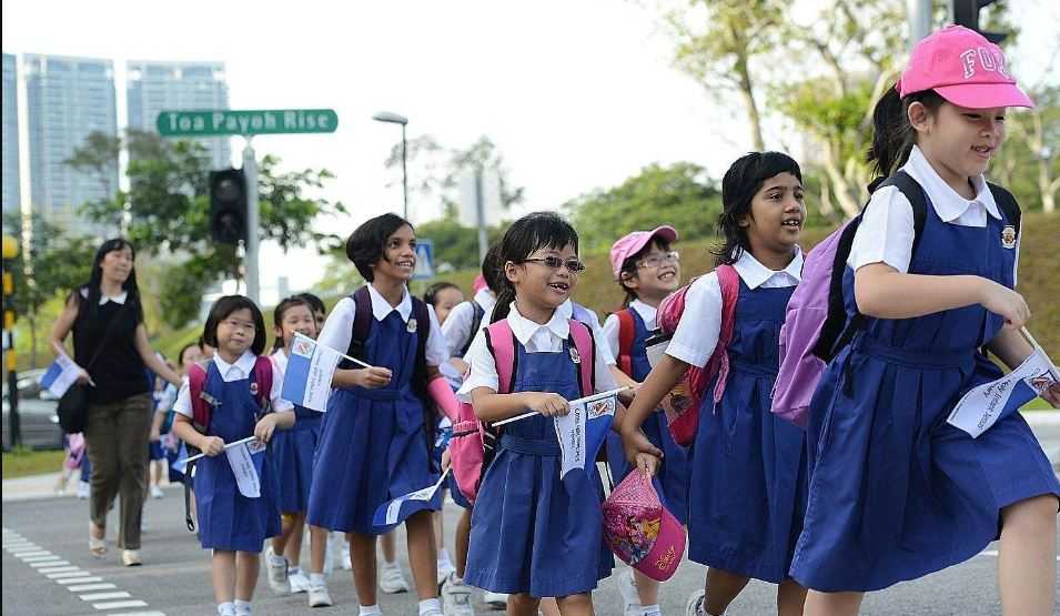Lecehkan Bocah SD di Halte Bus, Seharusnya Pria Paruh Baya Ini Dihukum Cambuk di Singapura