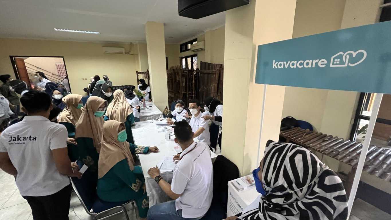 Lewat Baksos, Kavacare Resmi Layani Masyarkat Indonesia