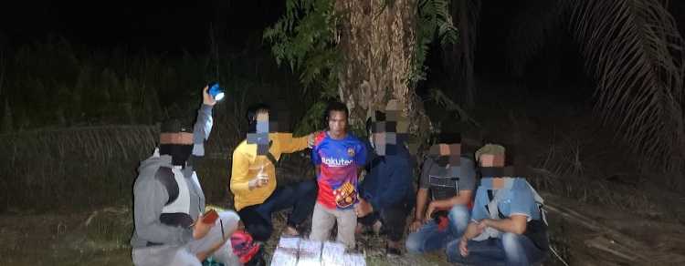 Lewat Jalur Tikus Ini Prajurit TNI di Perbatasan RI-Malaysia Gagalkan Penyeludupan 11 Kg Sabu