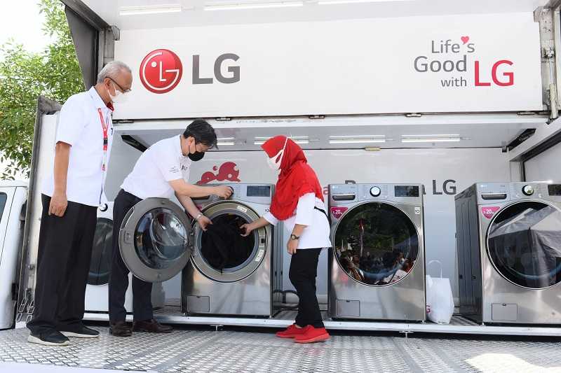 LG Berikan Layanan Cuci Gratis dan Edukasi Cara Mencuci