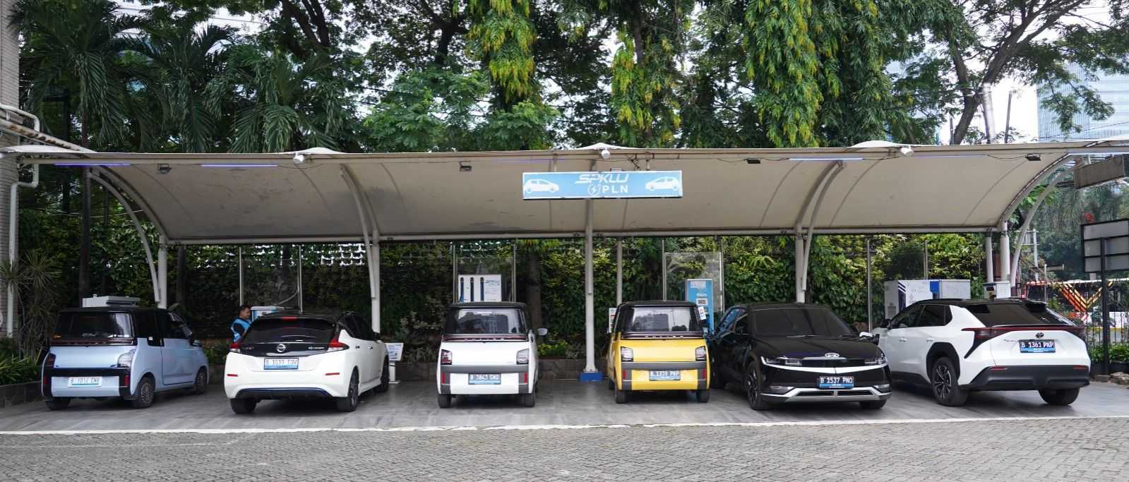 Libur Idul Adha Pakai Mobil Listrik, SPKLU PLN Pastikan Siap Layani Pengguna