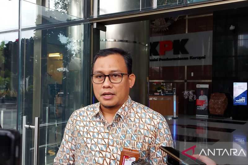 Lima Anggota DPRD Jawa Timur Diperiksa KPK soal Dana Hibah
