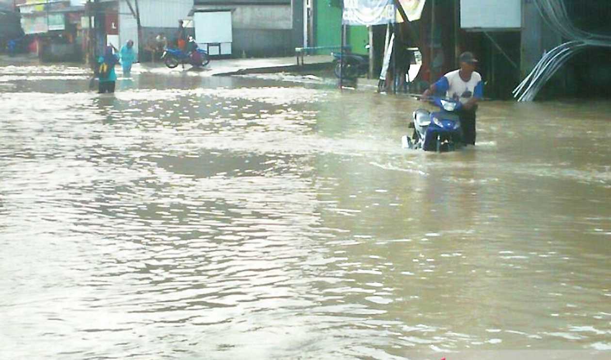 Lima Kabupaten di Kaltim Diprakirakan Hujan Petir pada Rabu-Kamis