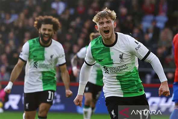 Liverpool Bangkit dari Ketinggalan untuk Puncaki Klasemen