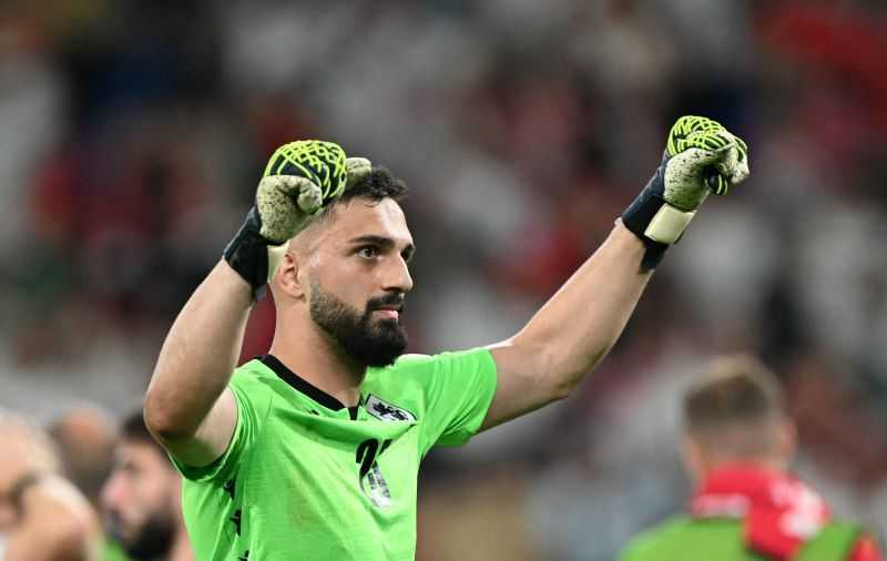 Liverpool Datangkan Kiper Georgia, Giorgi Mamardashvili, dari Valencia