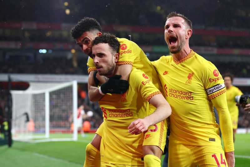 Liverpool Tempel Ketat Manchester City Usai Tundukkan Arsenal di Emirate Stadium