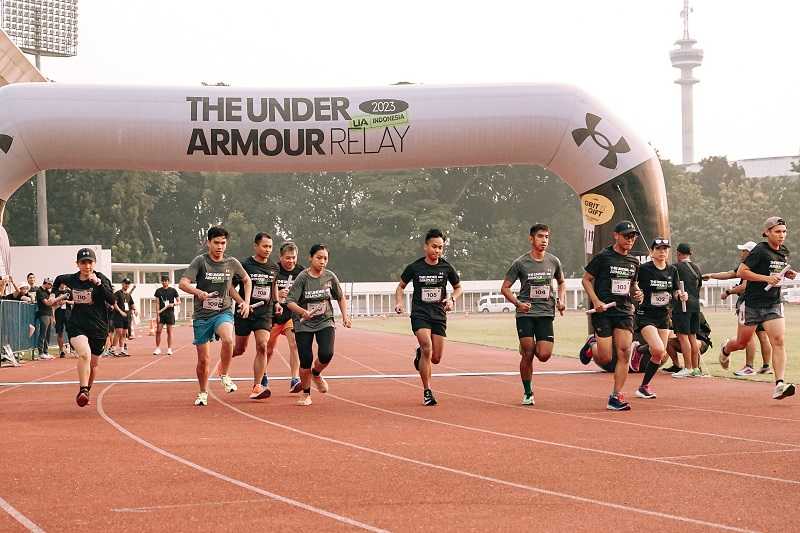Lomba Lari Estafet untuk Umum The Under Armour Relay Diikuti 46 Grup