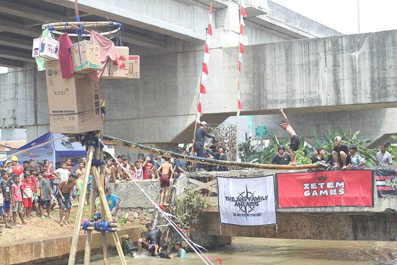 Lomba Tujuh Belasan di Kelurahan Cipinang