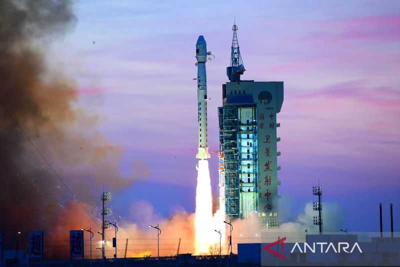 Luar Biasa! Angkut Lima Satelit, Tiongkok Luncurkan Roket Long March-11 dari Laut