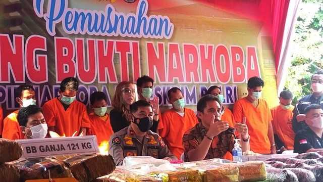 Luar Biasa, Bareskrim Polri Musnahkan 2 Kwintal Narkoba dan Selamatkan 1 Juta Nyawa dari Kekejaman Jaringan Aceh dan Riau