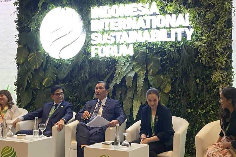 Luhut Sebut 400 Proyek Transisi Energi Sedang Berjalan untuk Capai Net Zero Emission