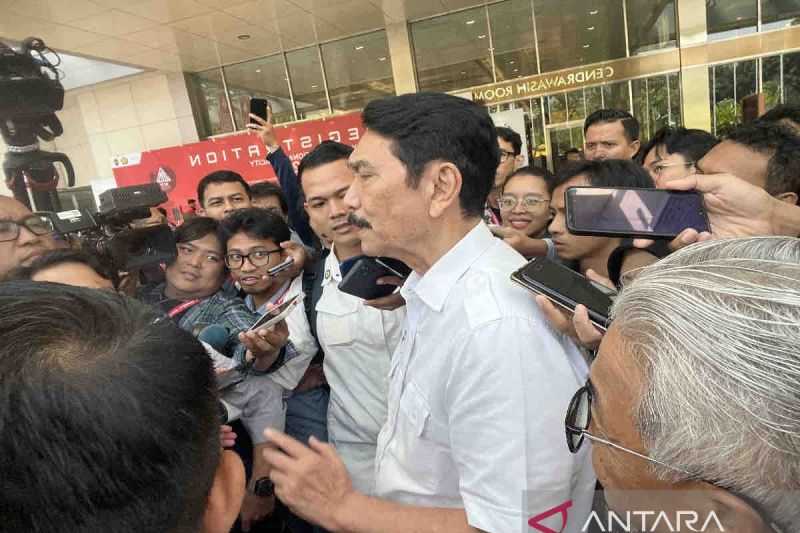 Luhut Sebut Kendaraan Listrik Diperbanyak Demi Tekan Polusi Udara