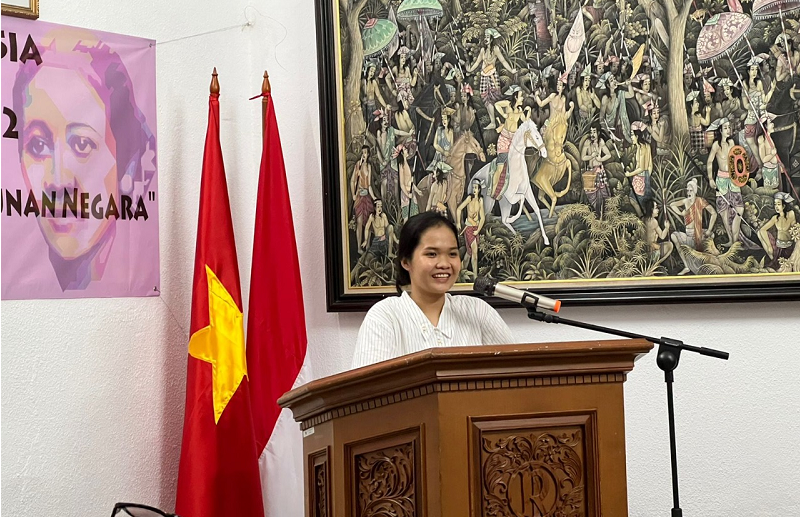 Mahasiswa Vietnam Lomba Pidato Bahasa Indonesia dalam Memperingati Hari Kartini