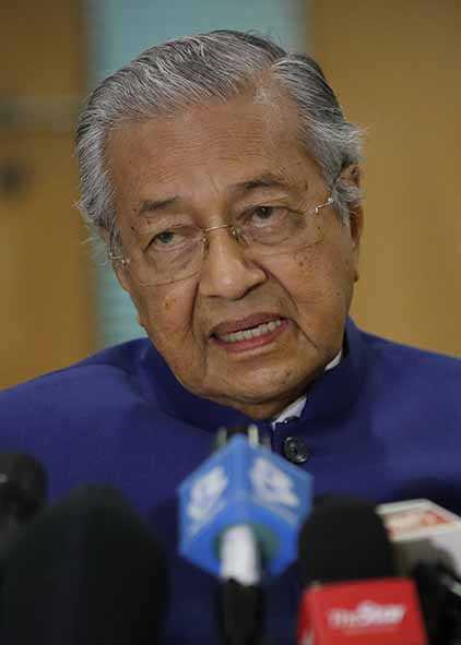 Mahathir Mohamad Mundur sebagai Ketua Partai Pejuang