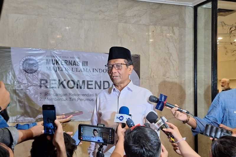 Mahfud MD Kunjungi 3 Daerah Jawa Timur di Hari ke-3 Kampanye