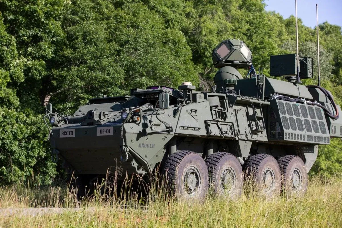 Makin Canggih, Kendaraan Stryker Gunakan Senjata Laser Dapat Menembak Jatuh Alutsista Berbahaya Ini
