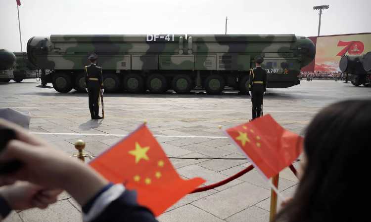 Makin Ngeri! Tiongkok Kembangkan 'Kereta Kiamat' yang Bisa Luncurkan Nuklir, Bikin AS-Rusia Ketar-ketir?