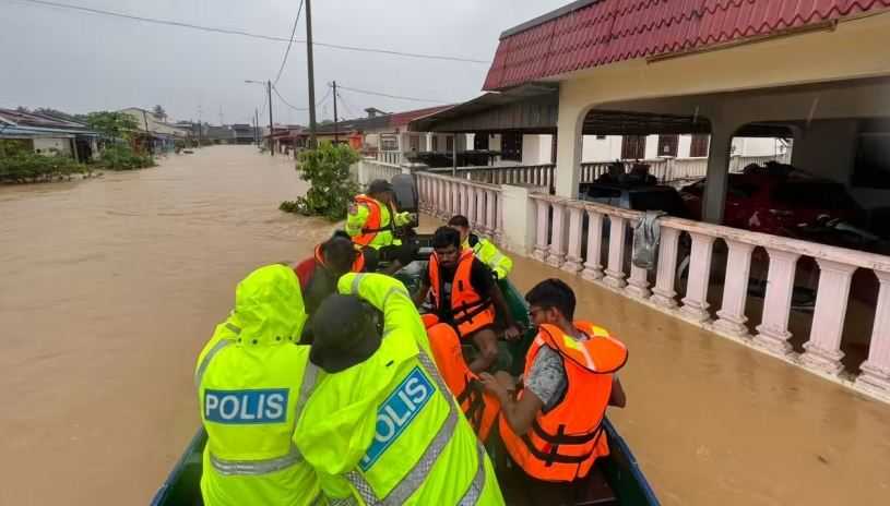 Malaysia Dilanda Banjir, Puluhan Ribu Orang Terpaksa Mengungsi
