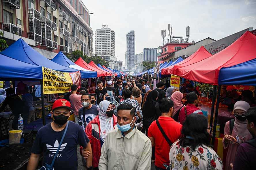 Malaysia Imbau Warga  Kenakan Masker