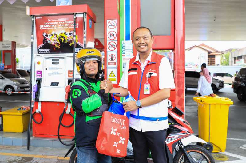 Manajemen Pertamina Retail Sapa Pelanggan di 24 SPBU COCO di Seluruh Indonesia 3