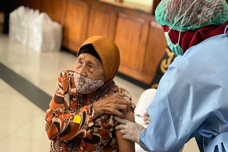 Mantap, 51 Persen Warga Lansia di Yogyakarta Sudah Dapat Vaksinasi Penguat