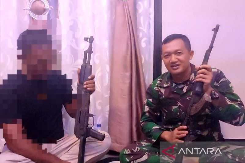 Mantap Kesadaran Warga Ini, Mantan Anggota GAM Serahkan Dua Pucuk Senjata Api ke Kodim Aceh Barat