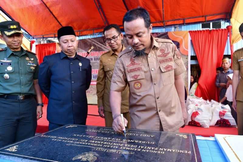 Mantap, Tanggul Penahan Abrasi Sejumlah Desa di Takalar Sulsel Mulai Dibangun