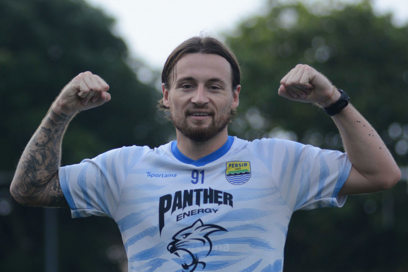 Marc Klok Berharap Persib Bandung Bangkit saat Kontra Borneo FC