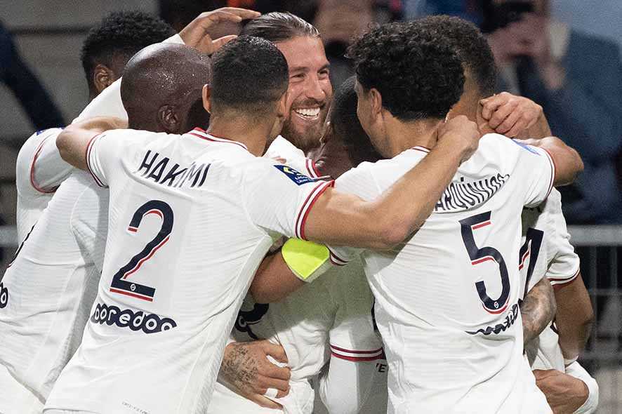 Marseille  Tunda Perayaan Gelar PSG