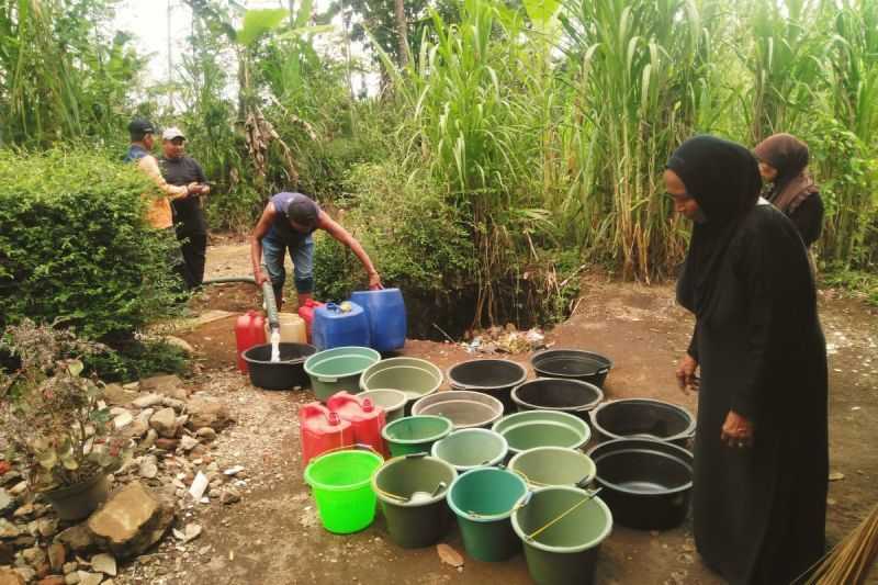 Masih Kekeringan, 30 Desa di Probolinggo Jatim Krisis Air Bersih
