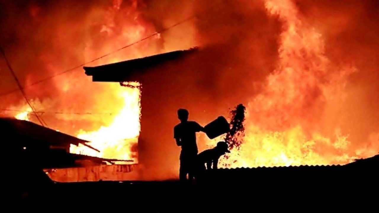 Masyarakat Indonesia Harap Bersabar, Pabrik Kertas di Kudus Kebakaran dan Dipastikan Penyebabnya Ini