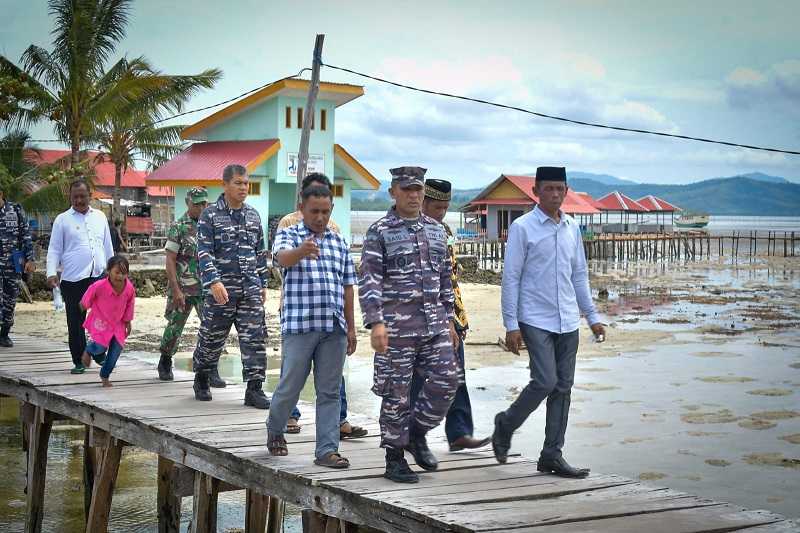 Masyarakat Pulau Osi Ingin TNI Angkatan Laut Hadir di Wilayah Mereka