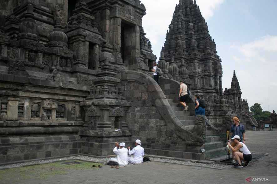 Matahari dan Bulan Berperan dalam Pembangunan Candi Prambanan